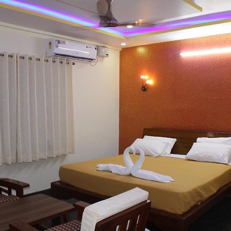 Golden Pride Hotel Kanakapura Kültér fotó