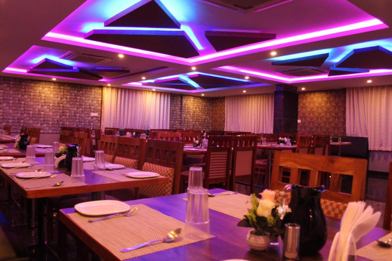 Golden Pride Hotel Kanakapura Kültér fotó