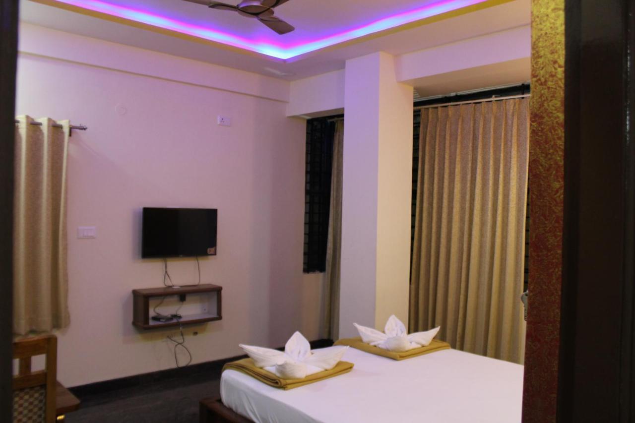 Golden Pride Hotel Kanakapura Kültér fotó