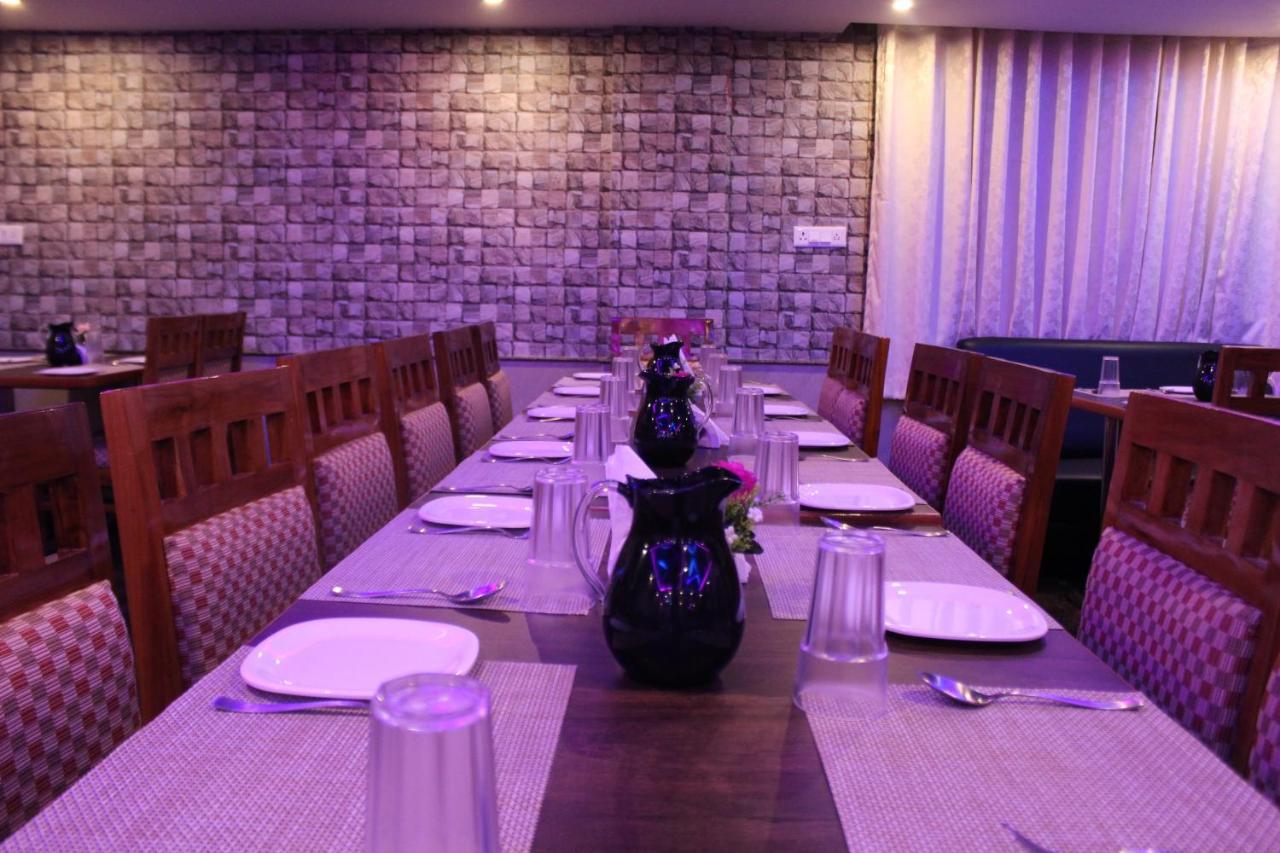 Golden Pride Hotel Kanakapura Kültér fotó