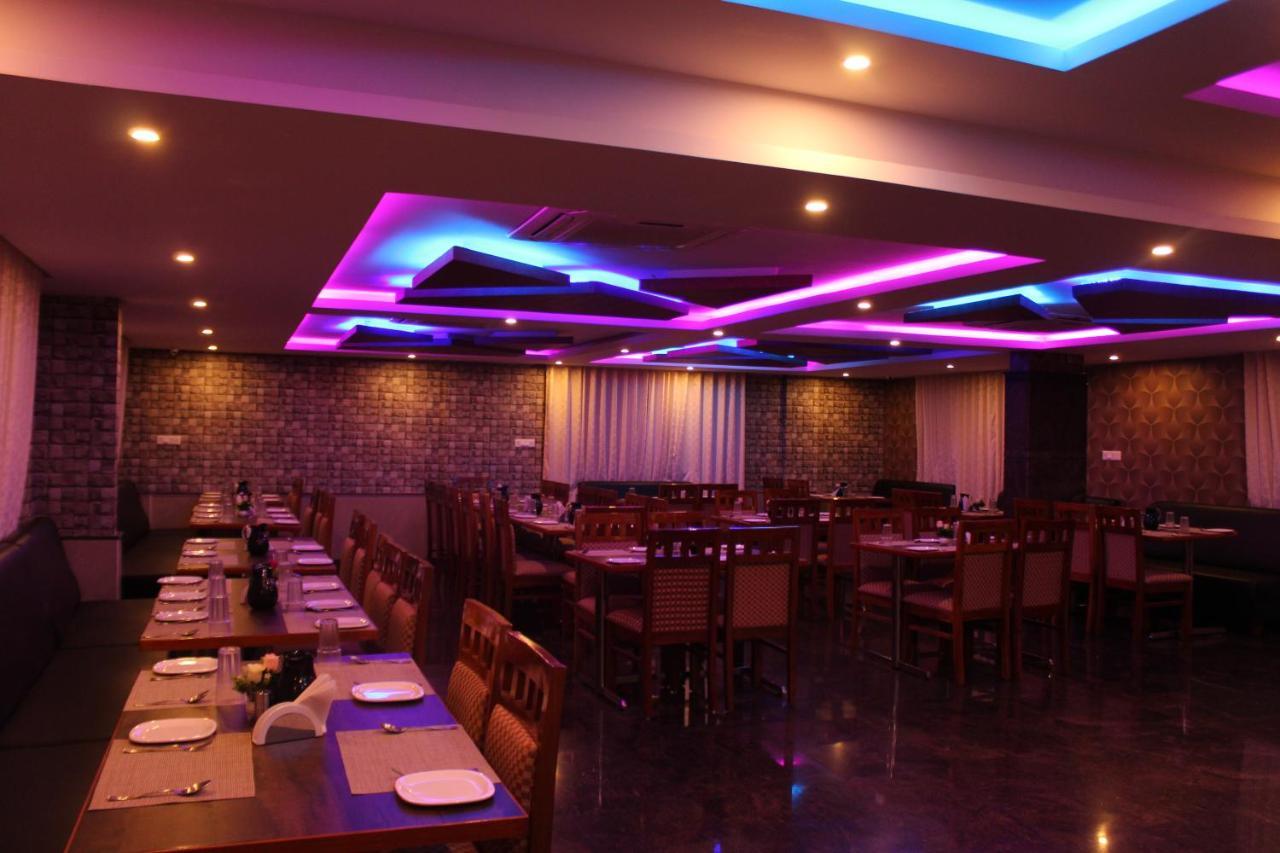 Golden Pride Hotel Kanakapura Kültér fotó